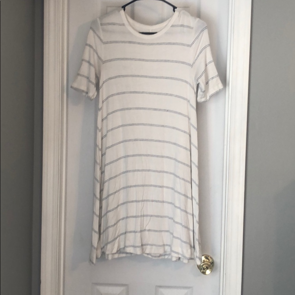 Lou & grey T-shirt dress